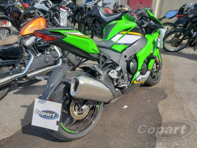 2025 KAWASAKI NINJA ZX-10R 