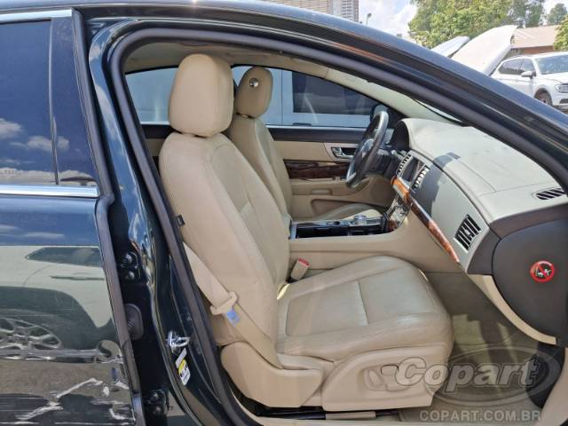 2011 JAGUAR XF 