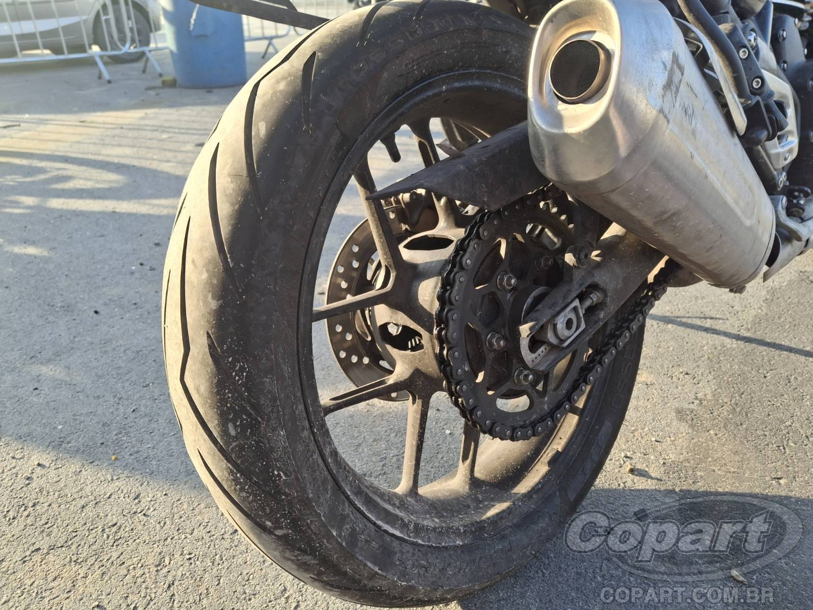 Foto 7 de 10: 2025 TRIUMPH SPEED