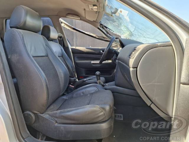 2010 VOLKSWAGEN GOLF 