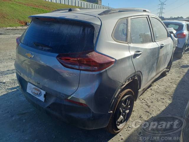 2025 CHEVROLET TRACKER 