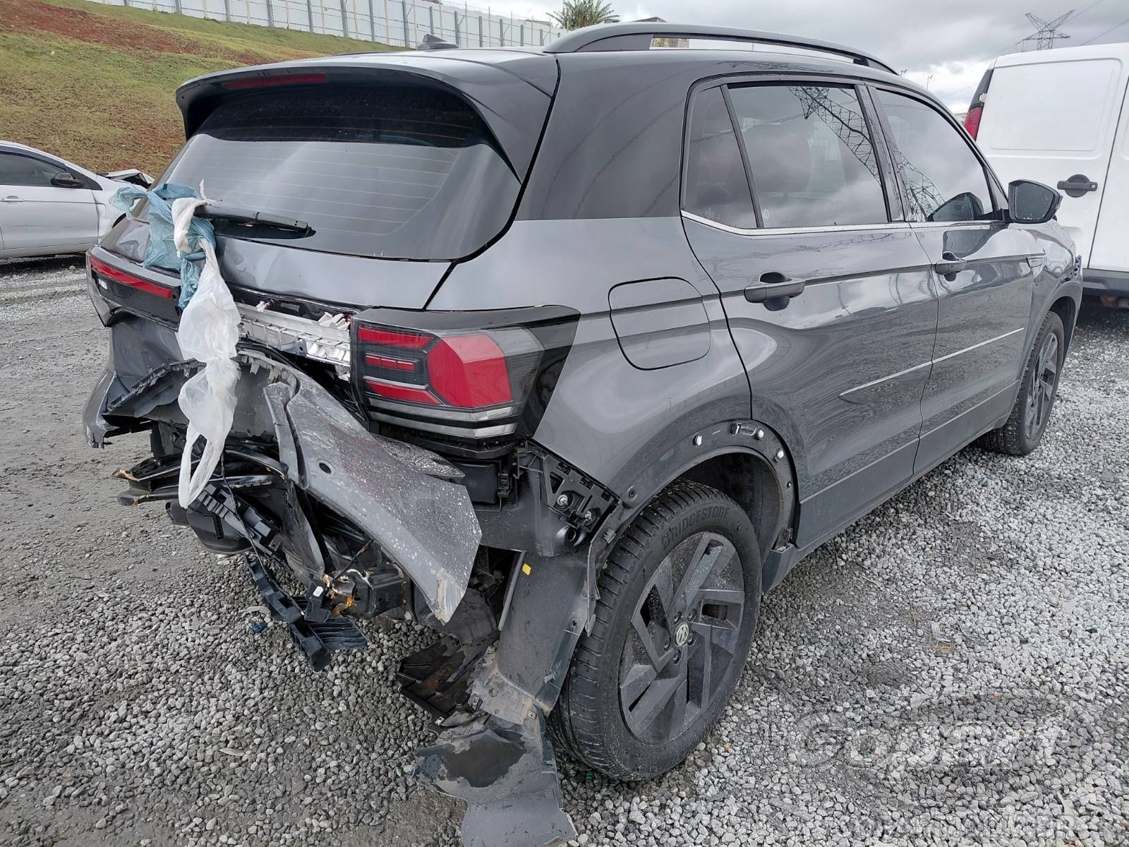 2025 VOLKSWAGEN T-CROSS — foto 4 de 15