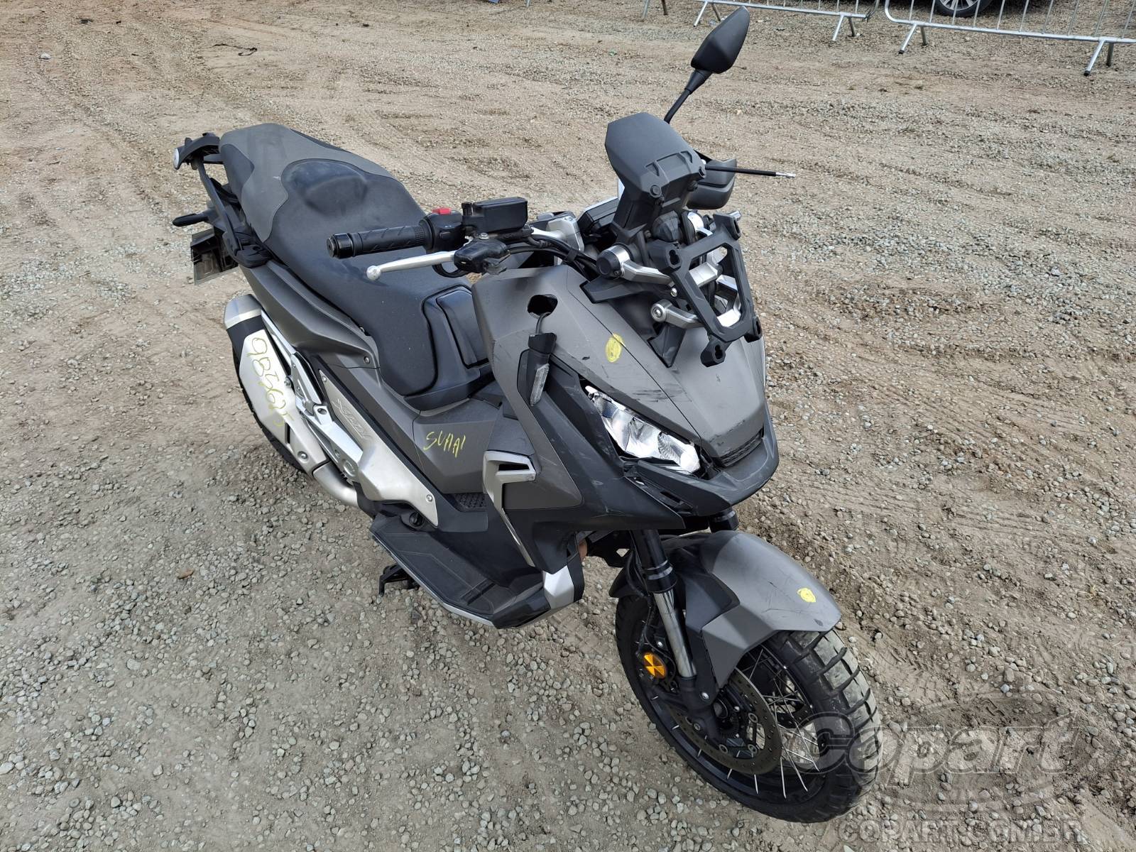 Veículo HONDA X-ADV Honda X-ADV 750 DCT 2021 Médio Monta Colisão 2021 em leilão