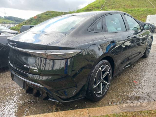 2024 BYD SEAL 