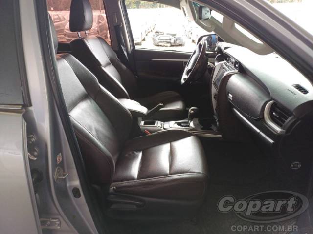 2016 TOYOTA HILUX SW4 