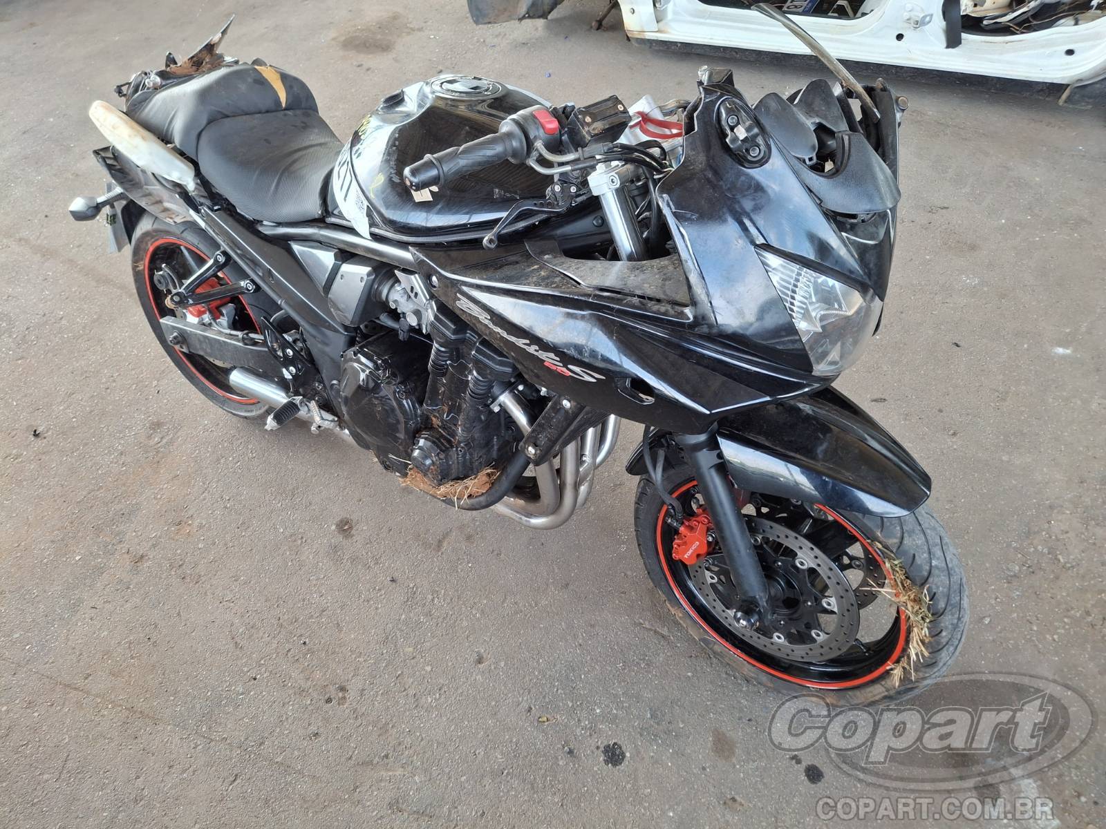 Suzuki Bandit 650S 2009 Médio Dano