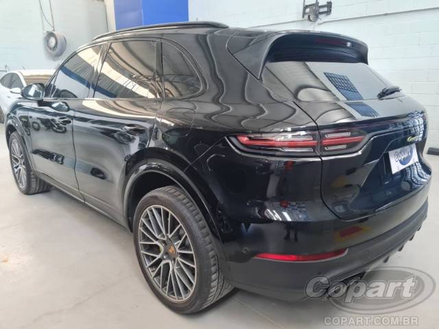 2023 PORSCHE CAYENNE 