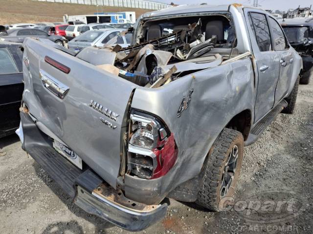 2022 TOYOTA HILUX CD 