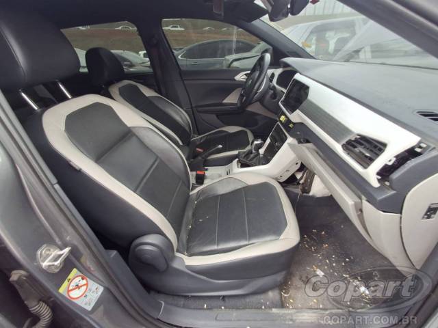 2021 VOLKSWAGEN T-CROSS 