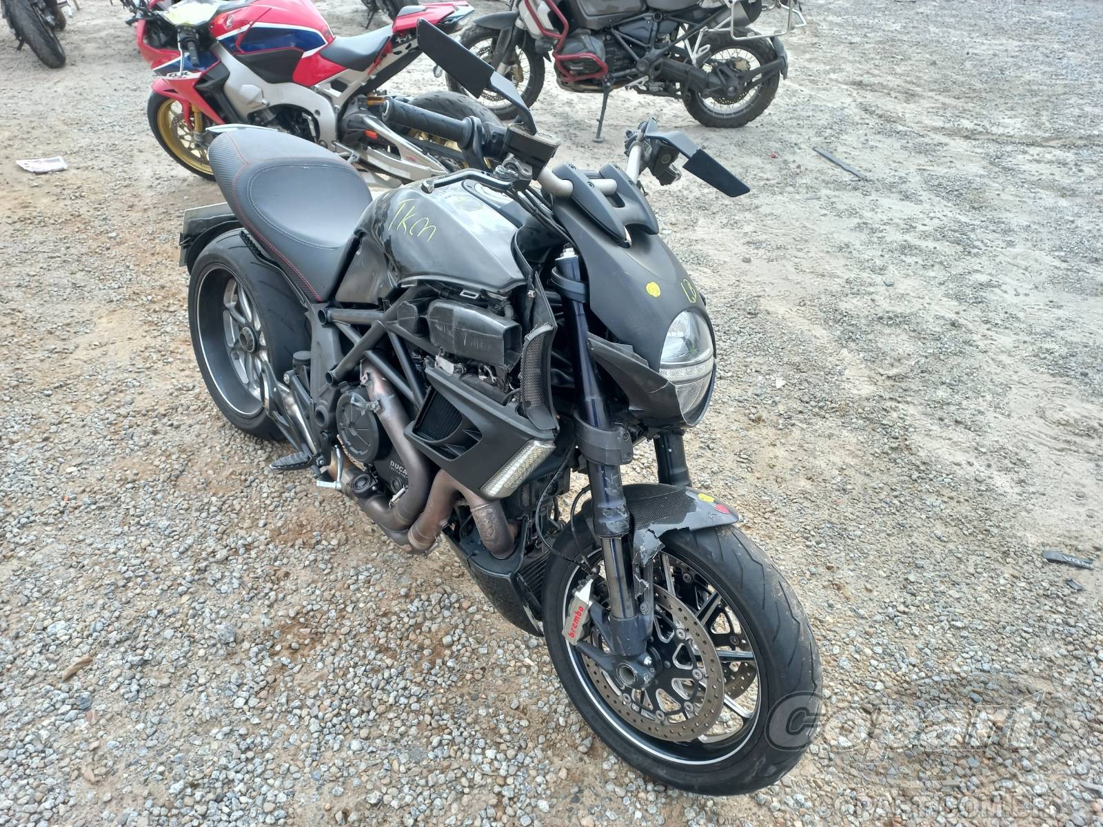Ducati Diavel 1198 2011 Médio Monta Colisão
