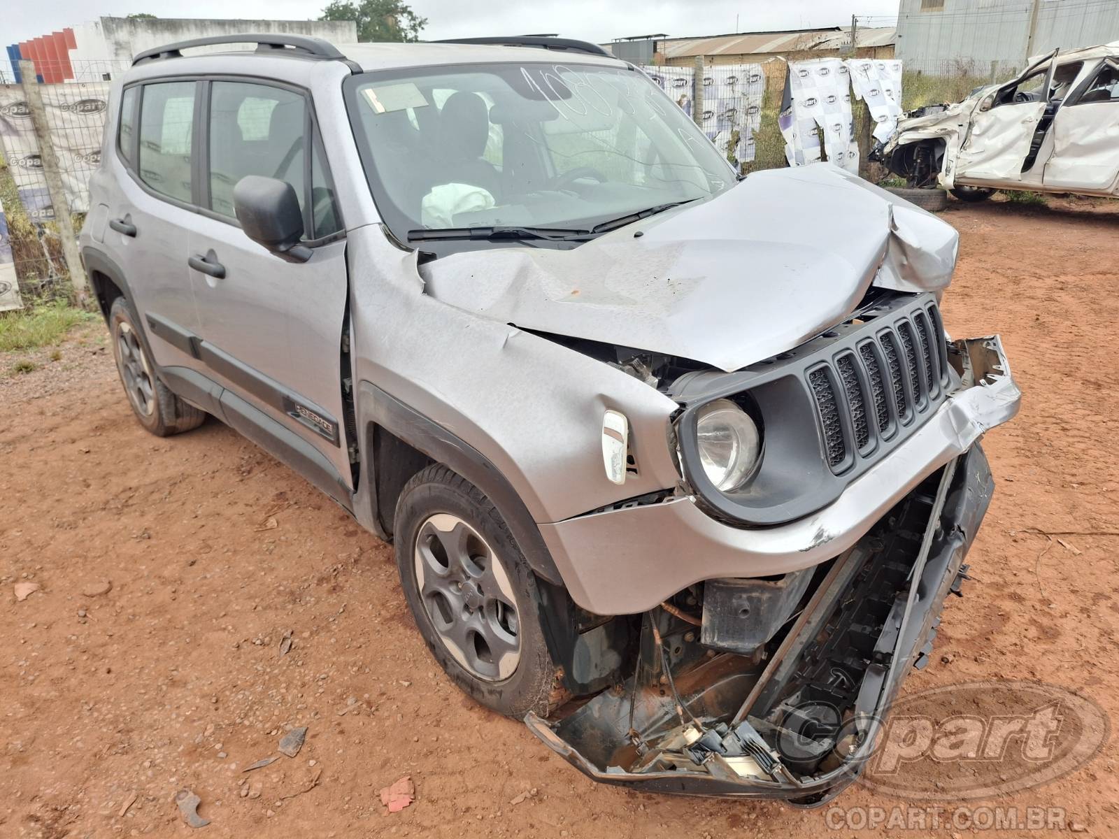 Veículo Fiat Renegade JEEP RENEGADE 1.8 16V Flex 2021 2021 em leilão