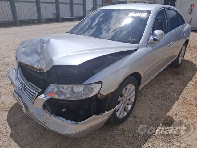 2010 HYUNDAI AZERA 