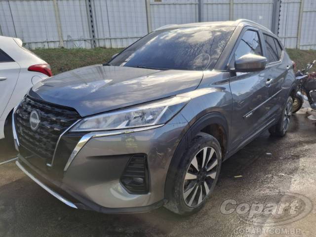 2025 NISSAN Kicks Play 