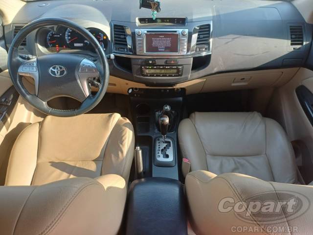 2015 TOYOTA HILUX SW4 