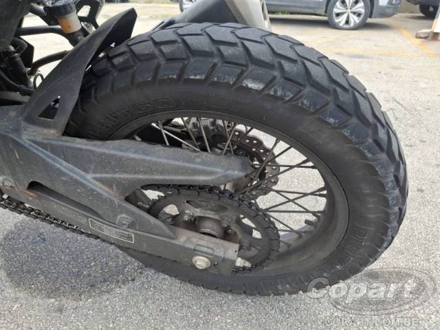 2025 KAWASAKI VERSYS-X 