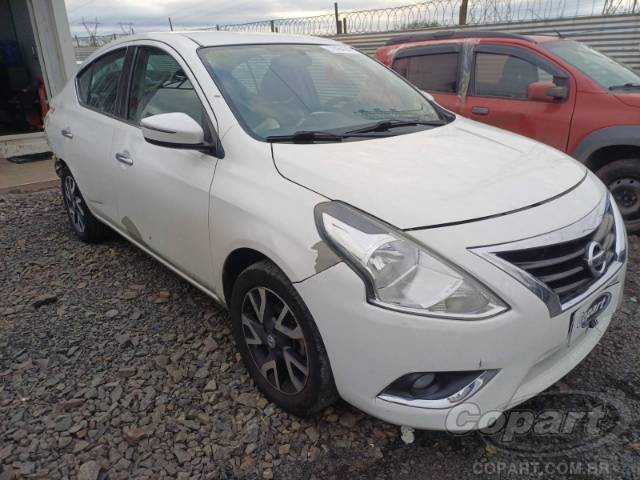 2016 NISSAN VERSA 