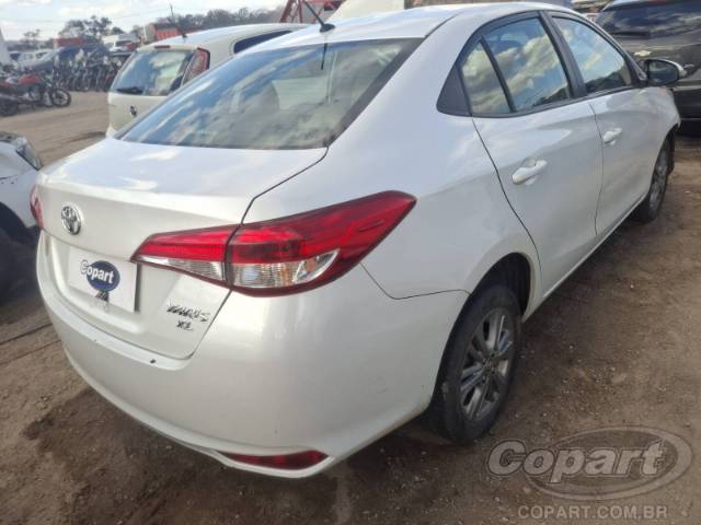 2022 TOYOTA YARIS SEDA 