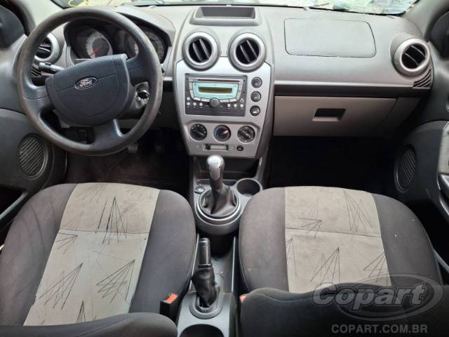 2010 FORD FIESTA 