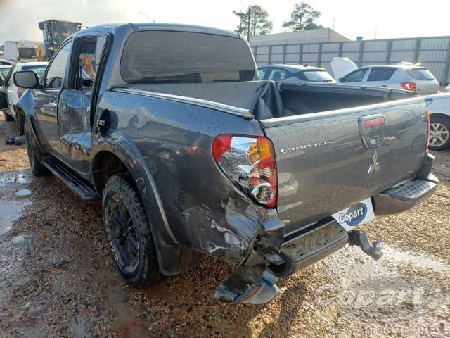 2015 MITSUBISHI L200 TRITON 