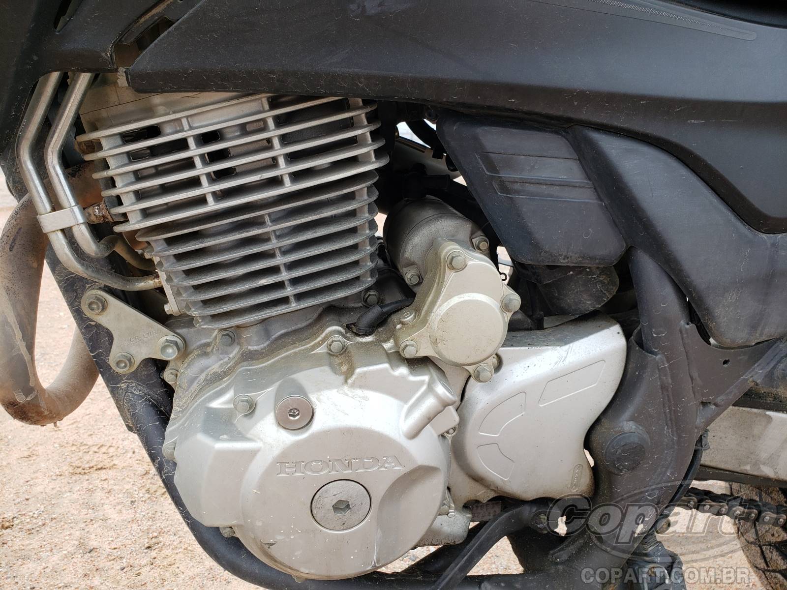 Foto 6 de 10: 2013 HONDA NX 400I