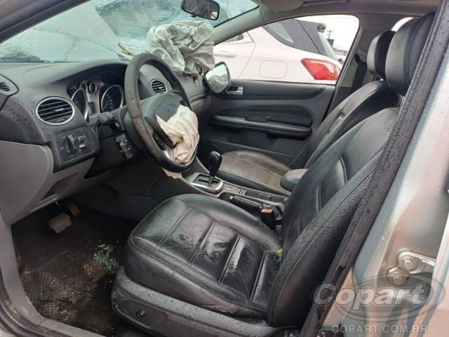 2009 FORD FOCUS SEDAN 