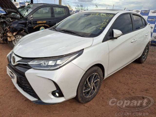 2023 TOYOTA YARIS SEDA 
