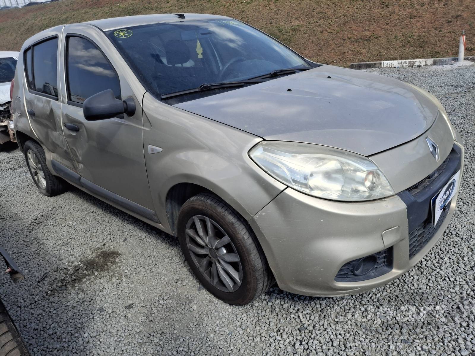 2012 RENAULT SANDERO