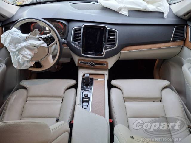 2021 VOLVO XC90 