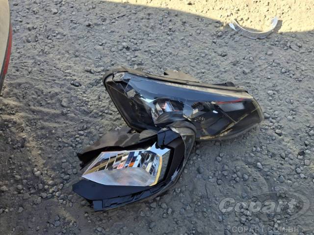 2017 VOLKSWAGEN VOYAGE 