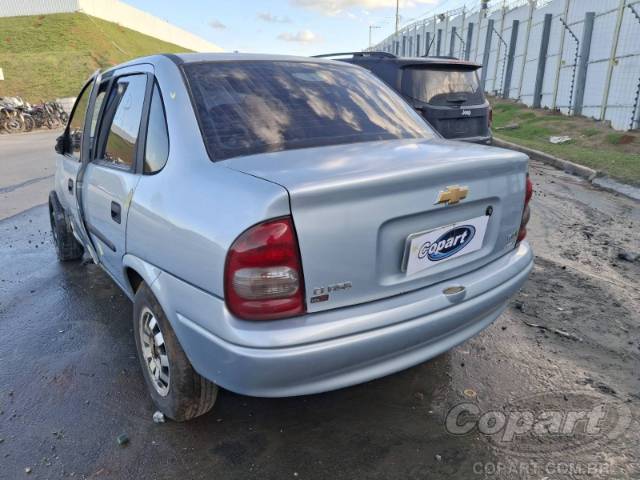 2010 CHEVROLET CLASSIC 