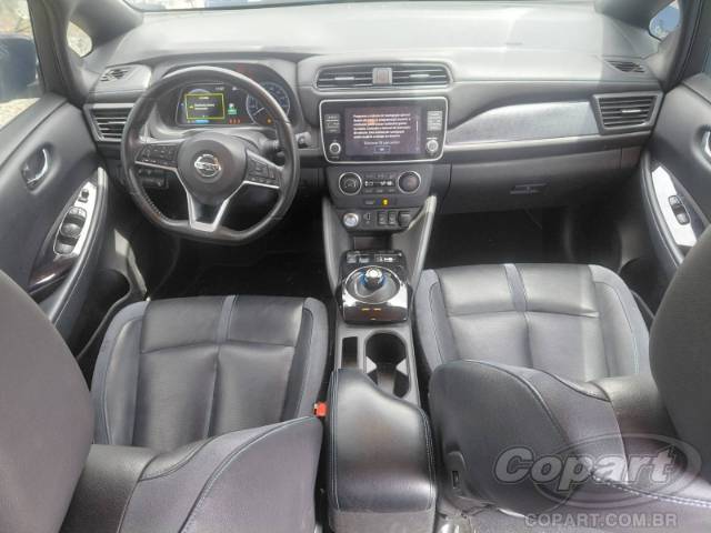 2022 NISSAN LEAF 