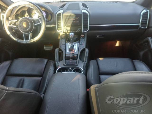 2017 PORSCHE CAYENNE 