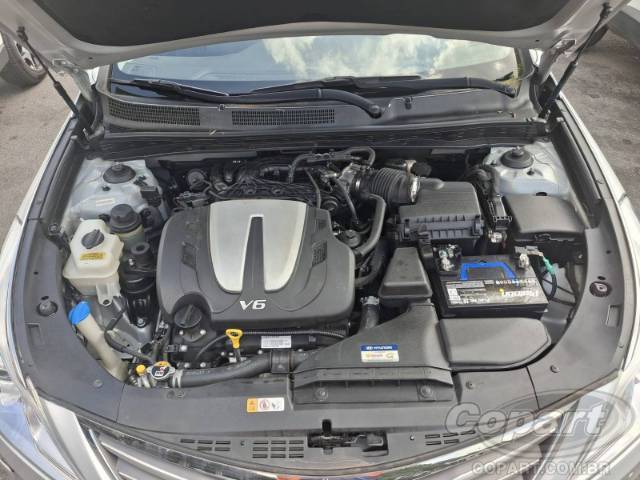 2016 HYUNDAI AZERA 