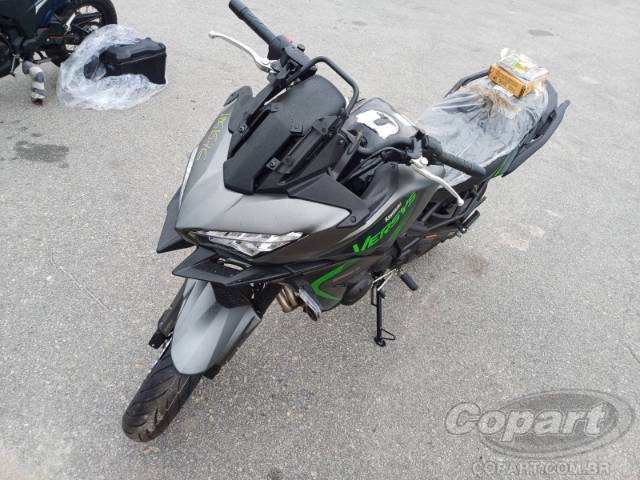 2025 KAWASAKI VERSYS 