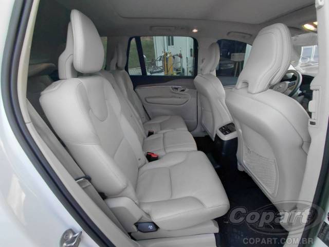 2023 VOLVO XC90 