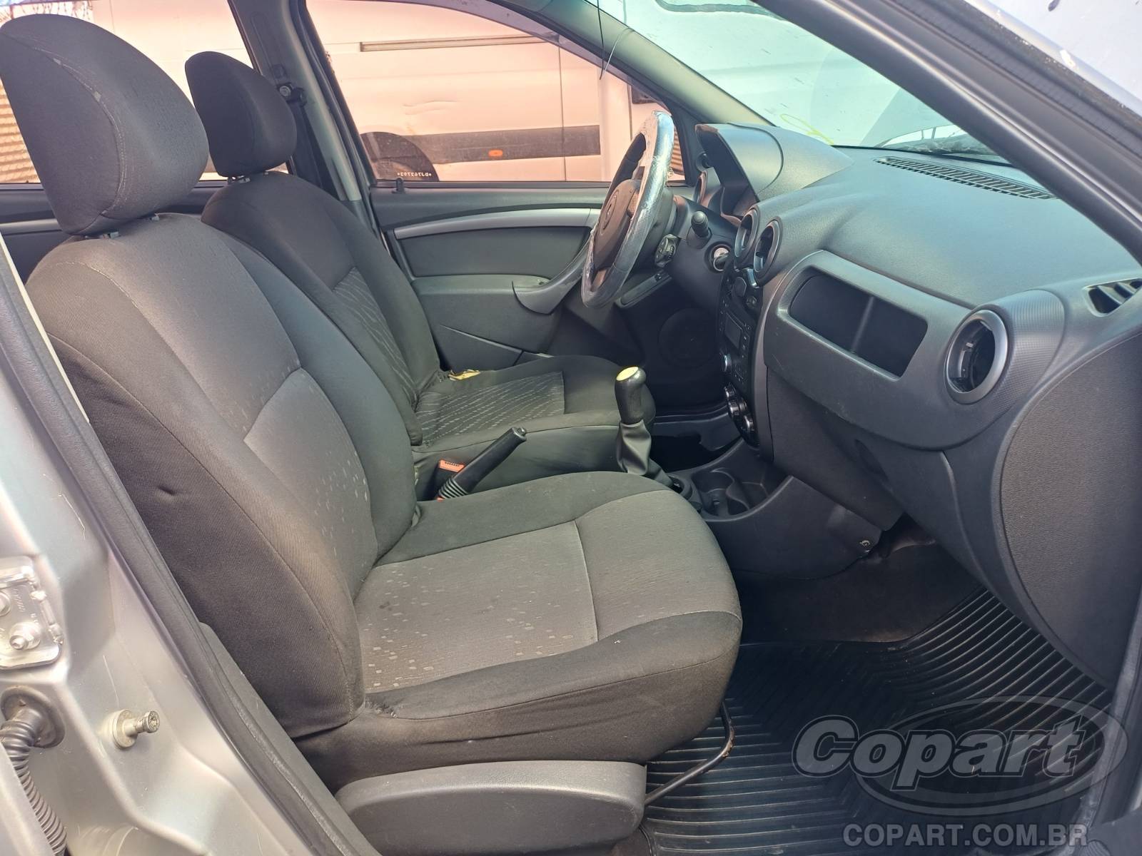 Foto 5: 2013 RENAULT LOGAN