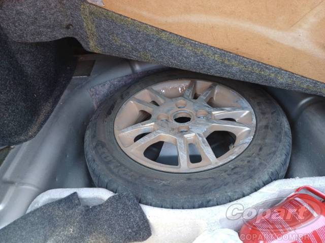 2009 FORD FIESTA SEDAN 