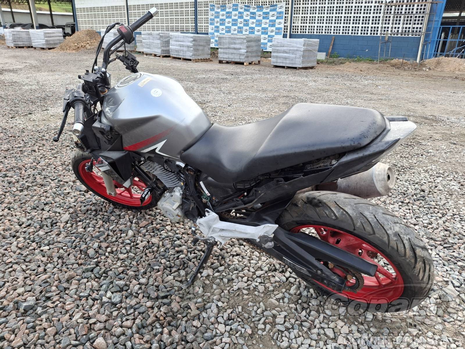 2018 HONDA CB 250 F — foto 3 de 10