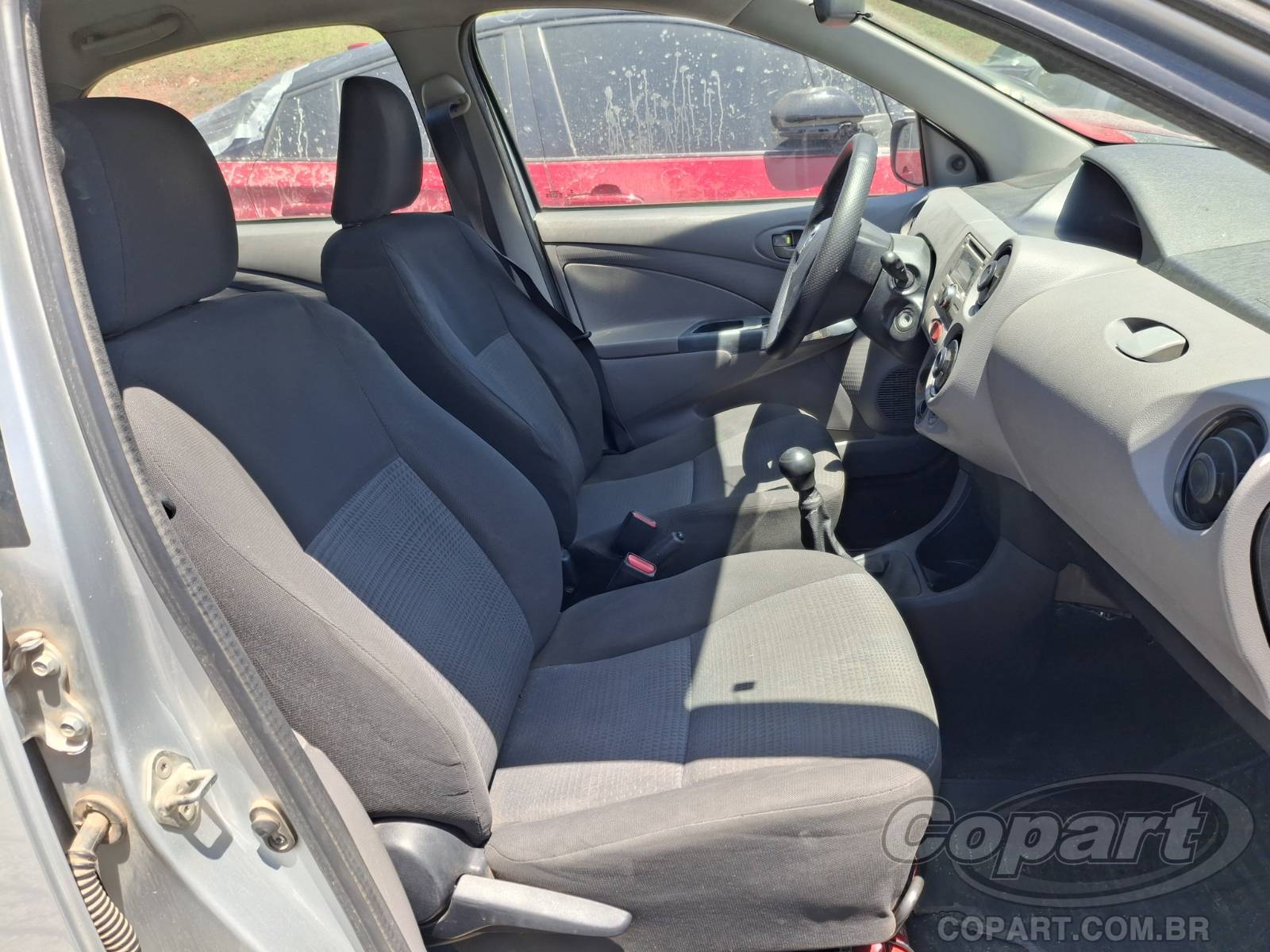 Foto 5: 2013 TOYOTA ETIOS SEDA
