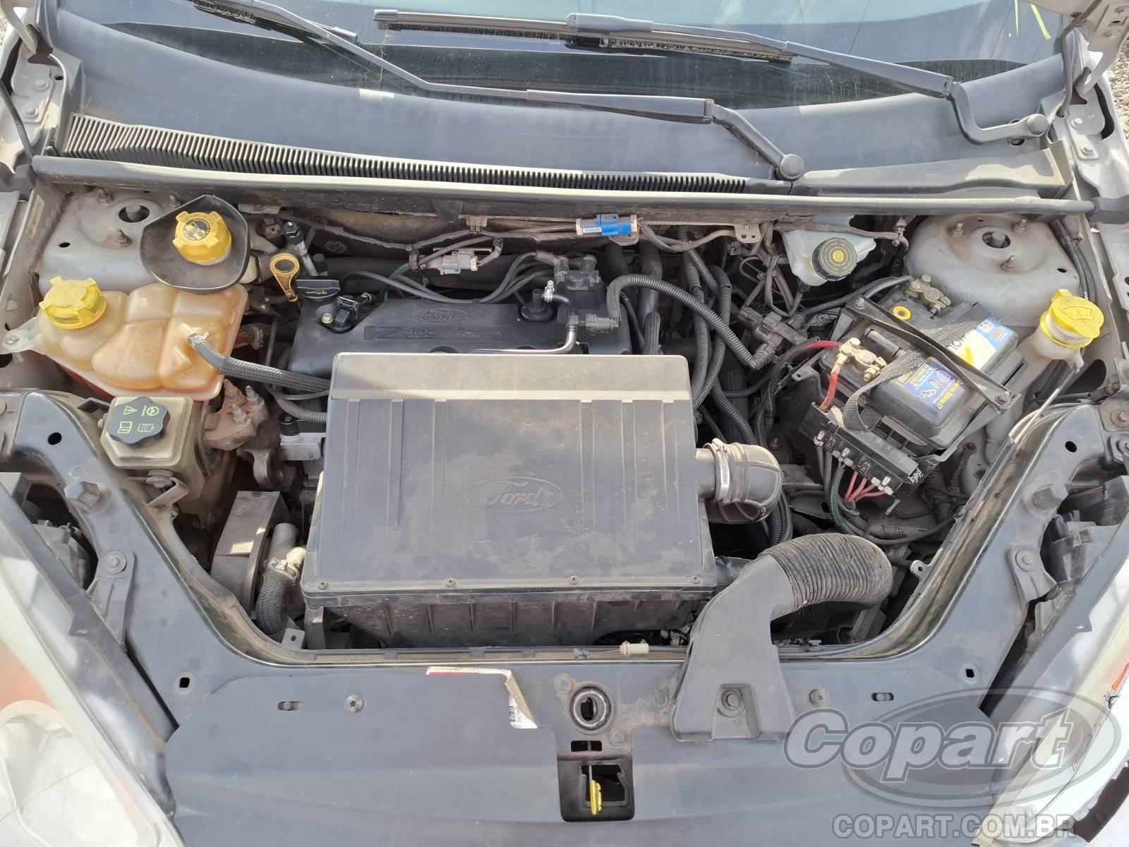 Foto 7 de 10: 2014 FORD FIESTA SEDAN