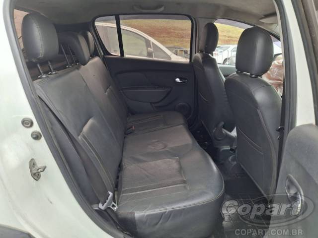 2015 RENAULT SANDERO 
