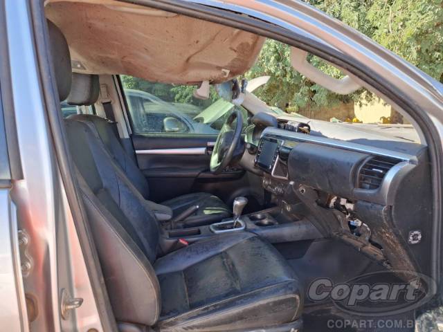 2022 TOYOTA HILUX CD 