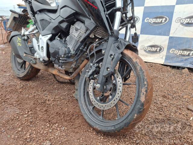 2023 HONDA CB 300F 