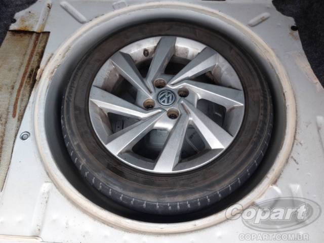 2021 VOLKSWAGEN VOYAGE 