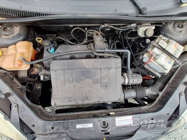 2006 FORD FIESTA SEDAN 