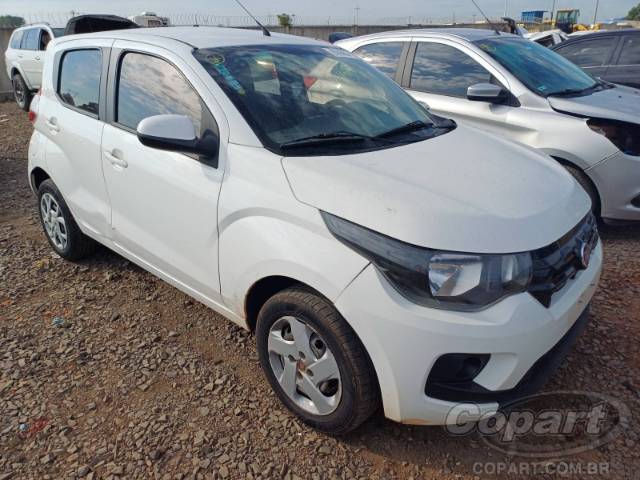 2017 FIAT MOBI 
