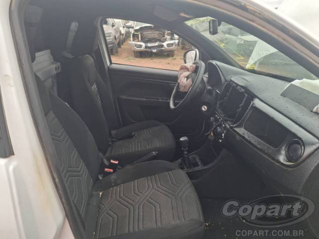 2025 FIAT STRADA 