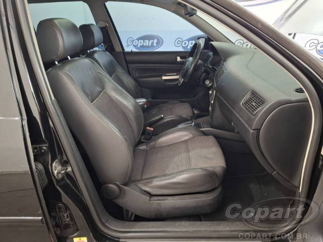 2010 VOLKSWAGEN GOLF 