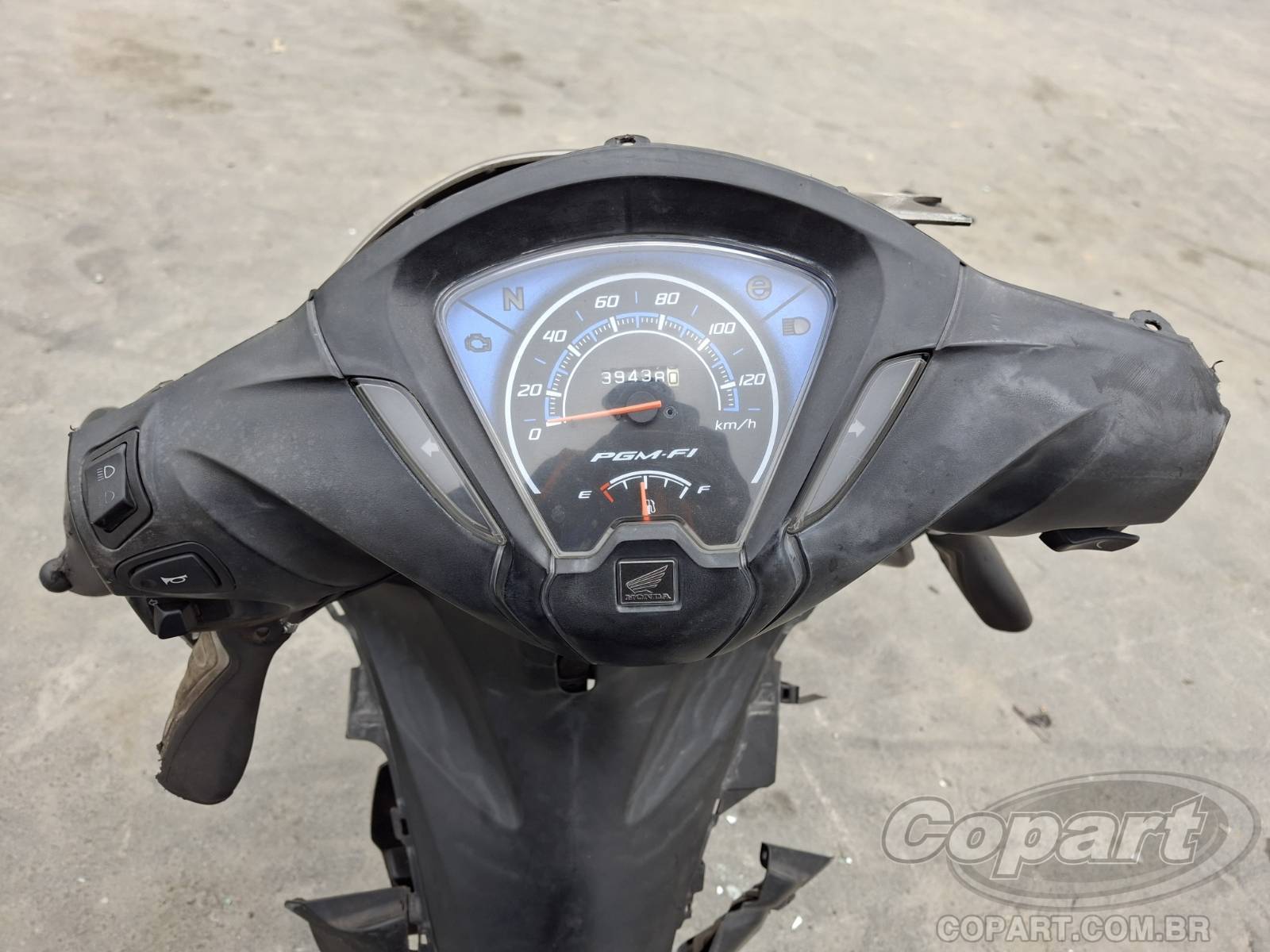Foto 9 de 15: 2023 HONDA BIZ