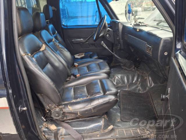 1995 CHEVROLET D-20 CS 